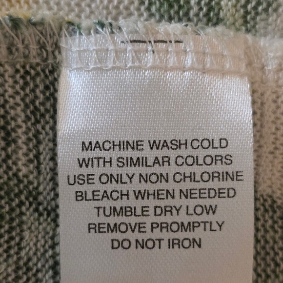 French Laundry Women Large Lemon Tropical Palm Print Top Tassel Pom Pom Trim - Picture 9 of 9